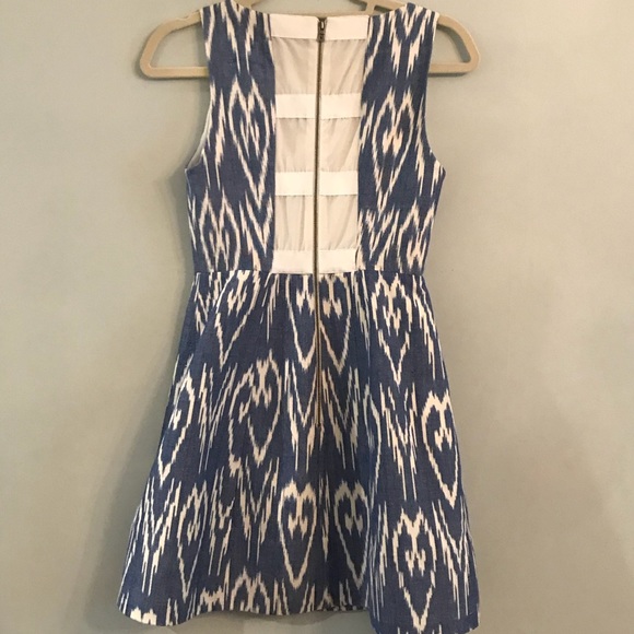 Alice + Olivia Ikat Mini Dress Size 2 - Picture 3 of 5